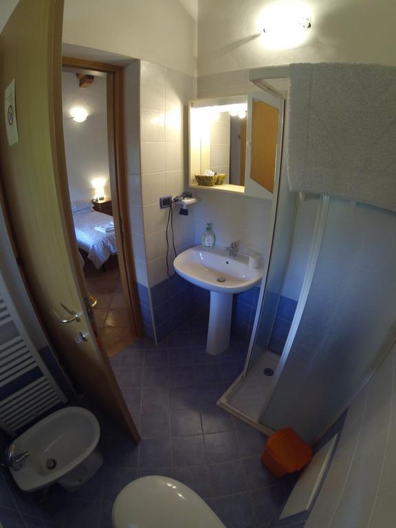 Al Campo Di Sotto Bed & Breakfast Buia Rum bild