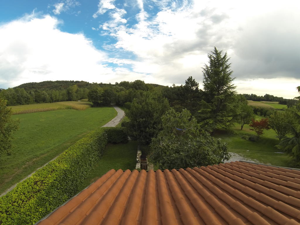 Al Campo Di Sotto Bed & Breakfast Buia Exteriör bild