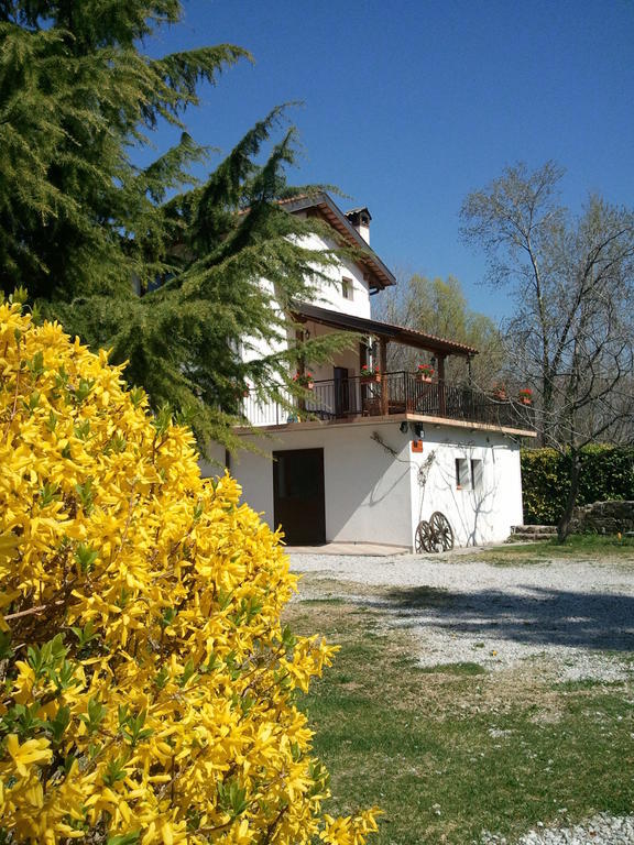 Al Campo Di Sotto Bed & Breakfast Buia Exteriör bild